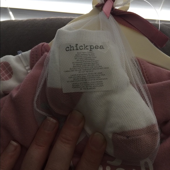 Chic pea 6 piece outfit - Picture 6 of 8